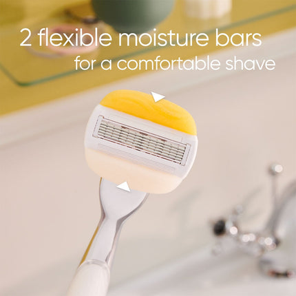 Gillette Venus Comfortglide with Olay, Platinum Metal Handle & 8 Blades – view 3