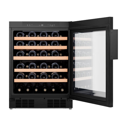 Hisense RW3N132GSLF, 46 Bottle Freestanding, Single Zone Wine Cooler, F Rated in Black – view 2
