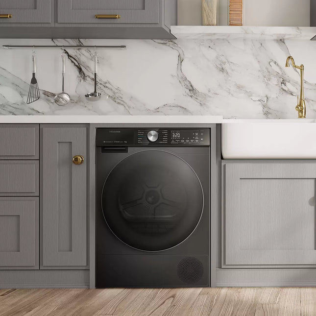 Hisense DH5S902BB, 9kg Heat Pump Tumble Dryer, A+++ Rated in Black
