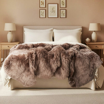 Bowron Longwool 100% Sheepskin Octo Rug in 5 Colours – view 2