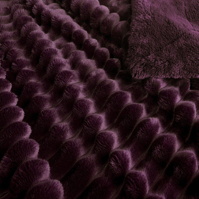 Life Comfort Textured Faux Fur Throw in Purple, 152 x 177 cm – view 2