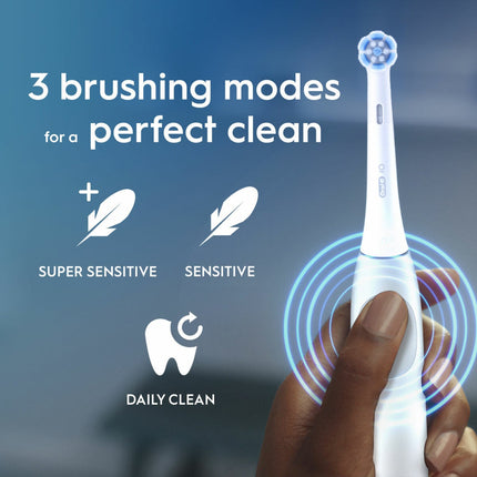 Oral-B iO2 Electric Toothbrush & Travel Case, White – view 4