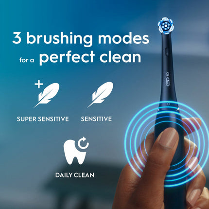 Oral-B iO2 Electric Toothbrush & Travel Case, Black – view 3