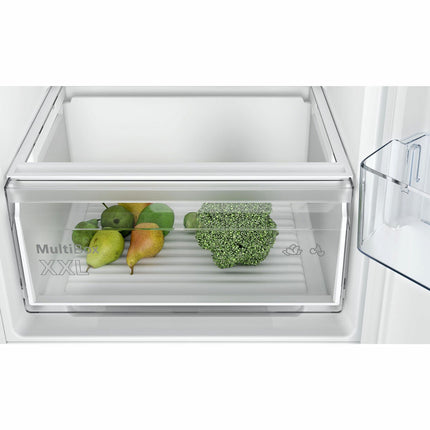 Bosch Series 2, KIN86NSE0G Fully Integrated Fridge Freezer E Rated – view 6