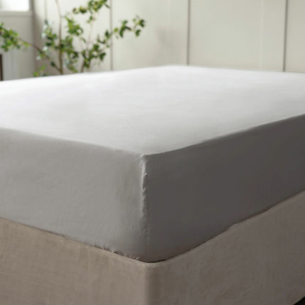 Belledorm 600 Thread Count Cotton Grey Fitted Sheet in 3 Sizes