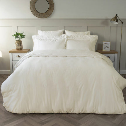 Belledorm 600 Thread Count Cotton Ivory Duvet Cover Set in 3 Sizes – view 2