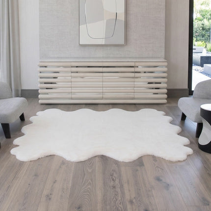 Mon Chateau Faux Fur Octo Rug in 2 Colours, 177 x 220 cm – view 2
