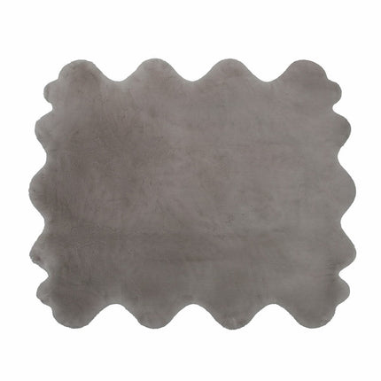Mon Chateau Faux Fur Octo Rug in 2 Colours, 177 x 220 cm – view 5