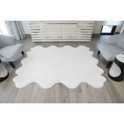 Mon Chateau Faux Fur Octo Rug in 2 Colours, 177 x 220 cm – view 4
