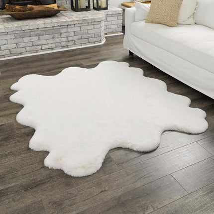 Mon Chateau Faux Fur Sexto Rug in 2 Colours, 160 x 177 cm – view 2