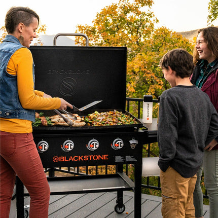 Blackstone 36" Griddle Gas Barbecue with Hood – view 6