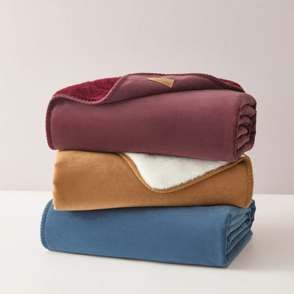 Casual Living Luxe Throw In 3 Colours, 127 x 178 cm – view 2