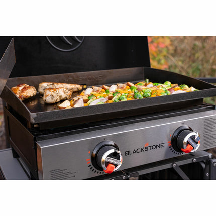 Blackstone 22" Tabletop Gas Griddle with Hood – view 4